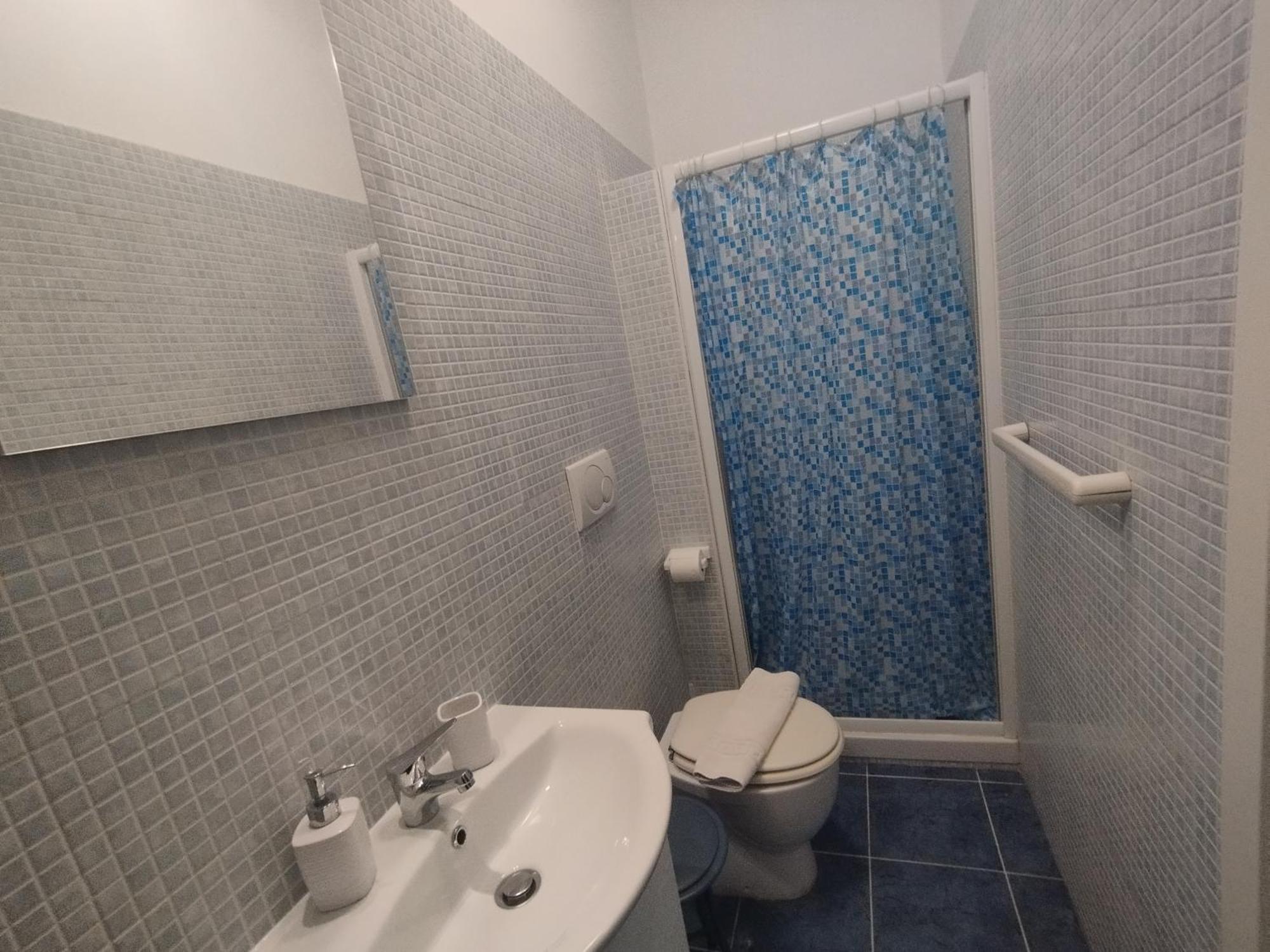 Adriatic Room 50 M Dalla Stazione Ferroviaria Di Ciampino E Dalla Navetta Aeroportuale Dış mekan fotoğraf
