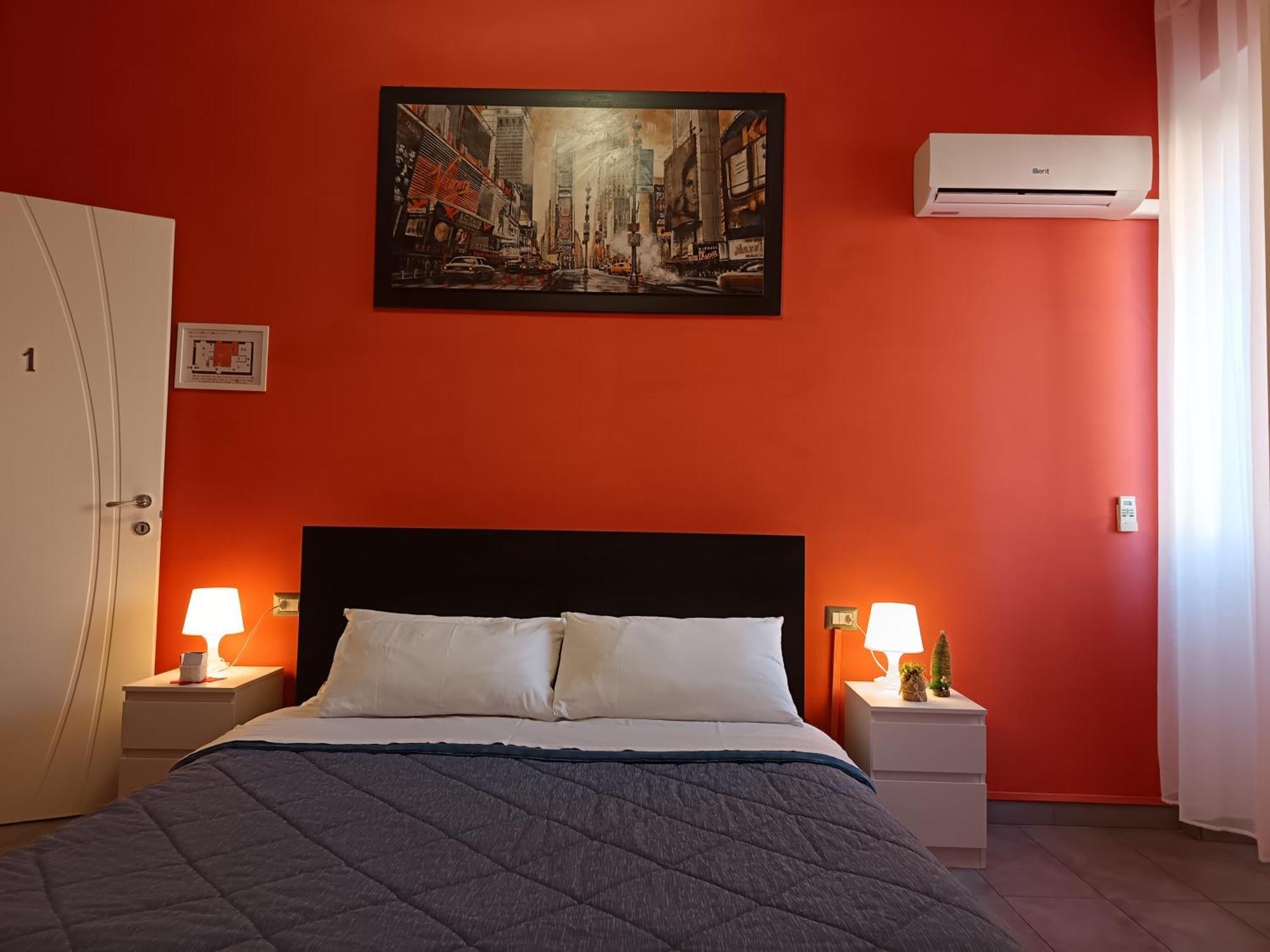 Adriatic Room 50 M Dalla Stazione Ferroviaria Di Ciampino E Dalla Navetta Aeroportuale Dış mekan fotoğraf